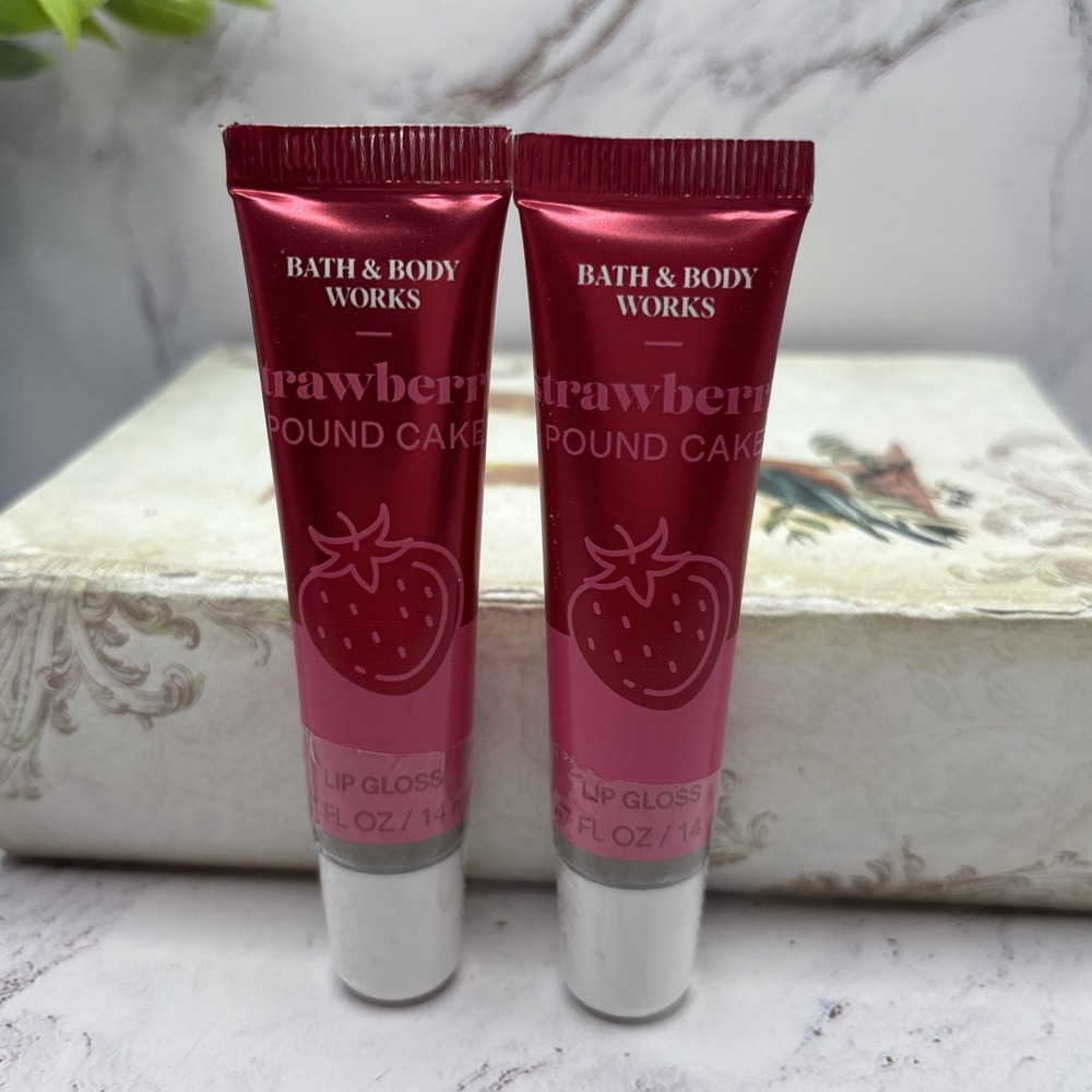 Bath & Body Works Strawberry Pound Cake Lip Gloss 0.47 oz Lot of 2 New